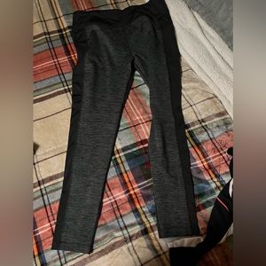 Woman’s work out leggings